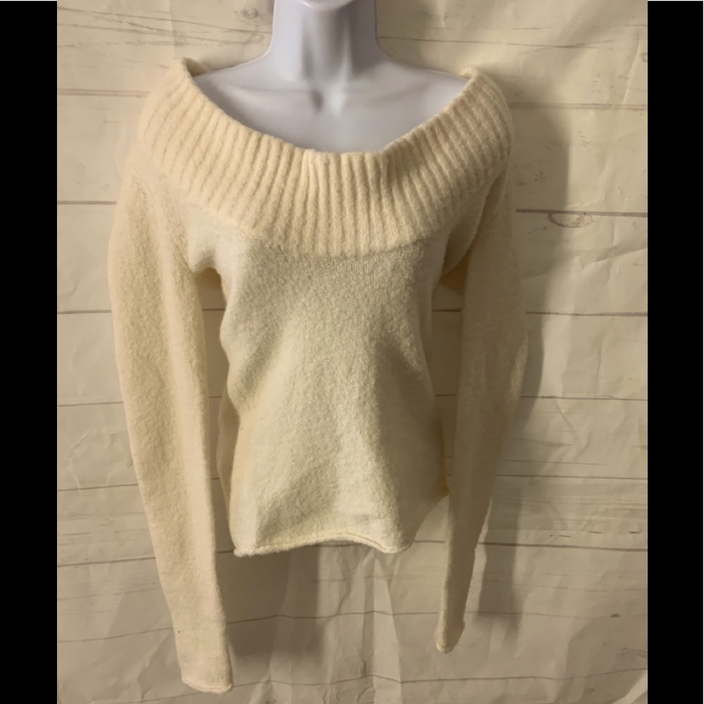 BCBGMAXARIA Cream Color SWEATER - Picture 2 of 4